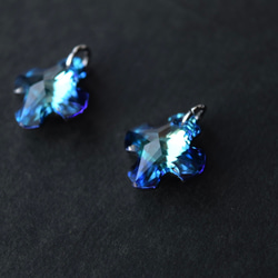 Swarovski ブルー クロス ピアス 5枚目の画像