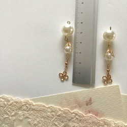 【ゴールド色の earring】ピアス　イヤリング　パール　お花　結婚式　ウエディング　ブライダル　結婚式347 8枚目の画像