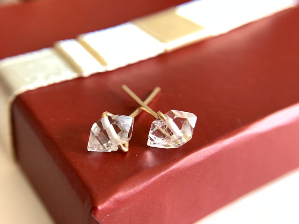 大粒 ハーキマーダイヤモンド 一粒ピアス 14kgf ピアス