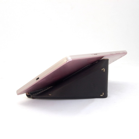 原木染色皮革平板電腦和智能手機支架 [oruto] #2 角度水平 #Easy to carry and foldable 第4張的照片