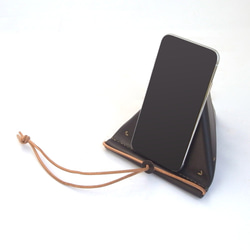 原木染色皮革平板電腦和智能手機支架 [oruto] #2 角度水平 #Easy to carry and foldable 第9張的照片