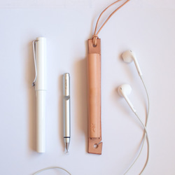 每日同伴。 Nume皮革（生成的）鋼筆和耳機架[ichi / ichi]＃手工縫製的＃可雕刻的 第3張的照片
