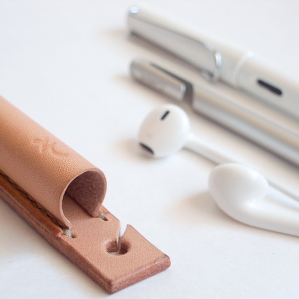 每日同伴。 Nume皮革（生成的）鋼筆和耳機架[ichi / ichi]＃手工縫製的＃可雕刻的 第4張的照片