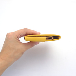 草木染め革丨ミニ財布【chotof/ちょとふ】きはだ染め 手縫い 手染め 手作り 2枚目の画像