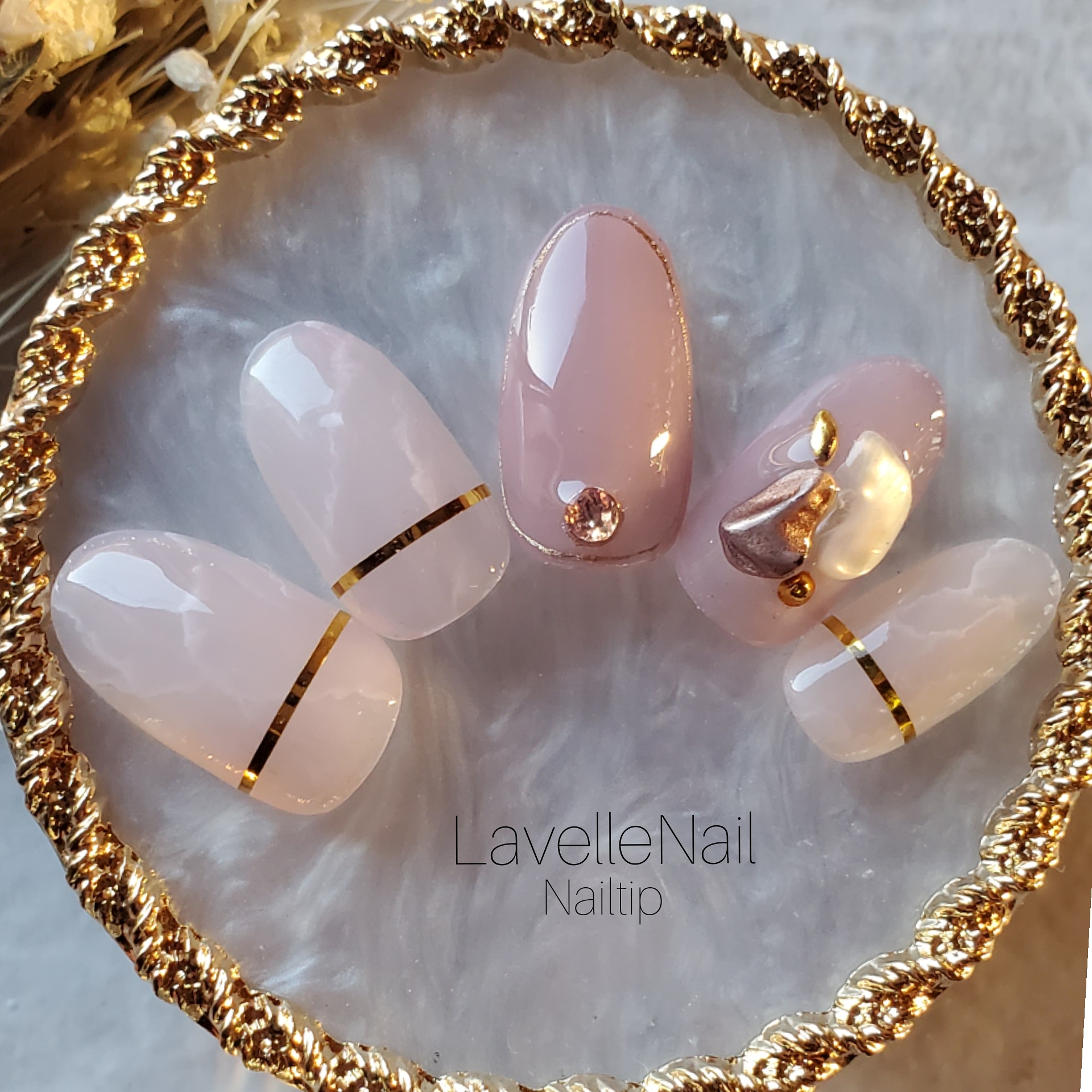 ジェルネイル#透け感ピンク#天然石ネイル#コッパーシェル#ブライダルネイル#ニュアンスネイル#ネイルチップ#春ネイル        Ω