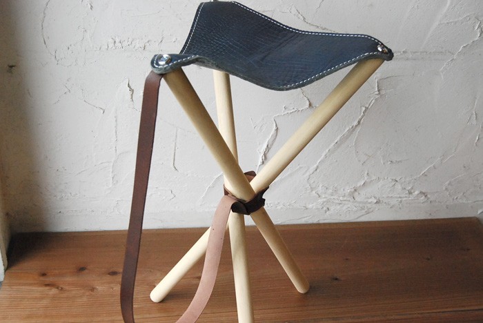 クロコ型押し 三角チェア ハンドメイド 折りたたみ スツール 椅子 0401