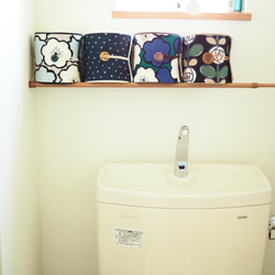 Toilet Interior "Letro flowers gray.1"トイレットペーパーホルダー　カバー　 9枚目の画像
