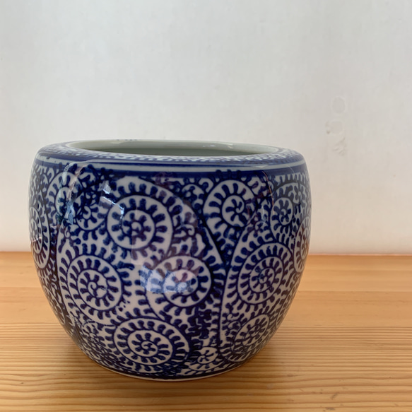 たこ唐草　一輪挿し Amazon.co.jp: 有田焼 たこ唐草模様 一輪挿し 花瓶 染付 高さ