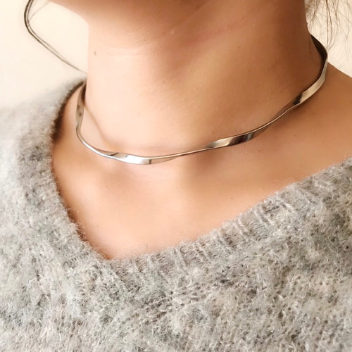 h'eres シルバーペンダント チョーカー h'eres シルバーペンダント チョーカー CETACEA LEATHER CHOKER