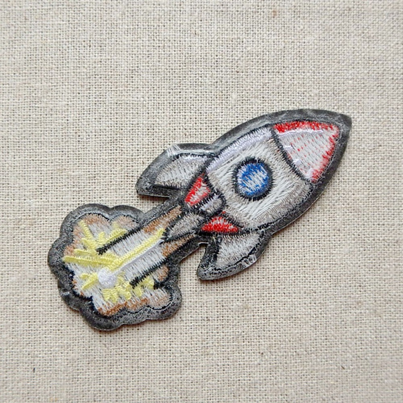 刺繍ワッペン＊ロケット 2枚目の画像