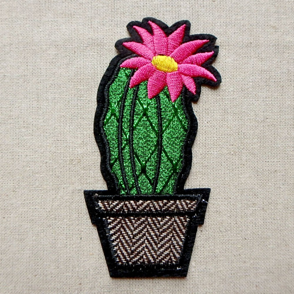 刺繍ワッペン＊サボテンフラワー 1枚目の画像