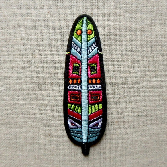 刺繍ワッペン＊羽 1枚目の画像