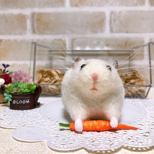 スノーホワイト　羊毛フェルト
