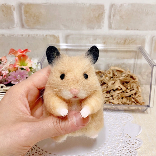 握手して♪*キンクマハムスター* 羊毛フェルト マスコット 羊毛 握手して♪*キンクマハムスター* 羊毛フェルト マスコット 羊毛
