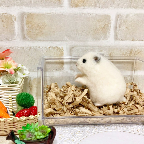 羊毛　ハムスター　パールホワイト まんまるハムスター（パールホワイト） 羊毛フェルトマスコット