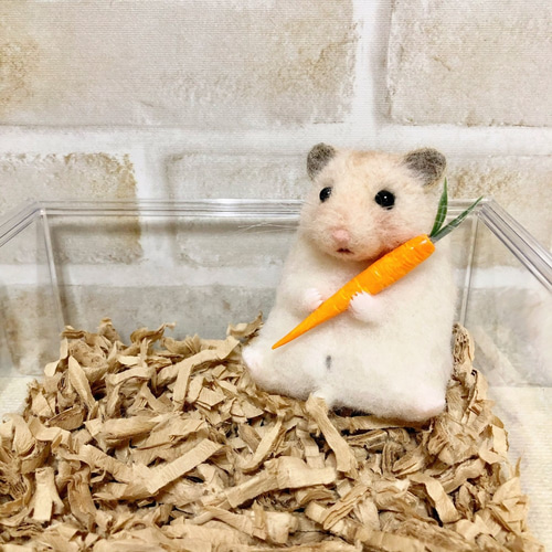 にんじん抱っこ♪*プディング* ジャンガリアンハムスター <羊毛