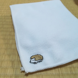 色が選べるハリネズミ刺繍ワッペン　5枚 2枚目の画像