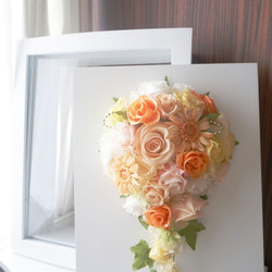 【結婚式後のブーケ保存加工 】プリザブドフラワーor造花のブーケを額にアレンジ＊A3サイズの額＊持込みOK(追加料金) 8枚目の画像