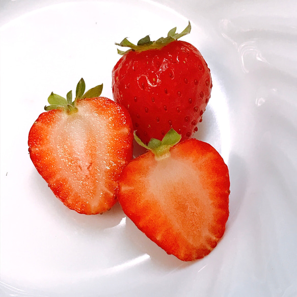 押しイチゴ (赤い妖精 スライス Sサイズ) 10枚 いちご 苺 キャンドル ハーバリウム レジン 押しフルーツ 素材 5枚目の画像