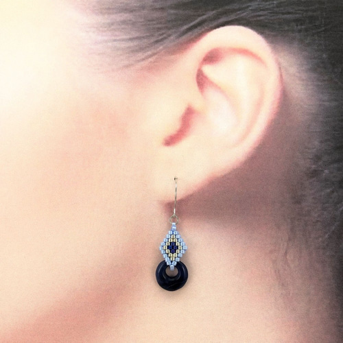 専用 ソーダライトのピアス R756 ひとつぶ天然石シリーズ 地球の青 ソーダライト 天然石 ボディピアス