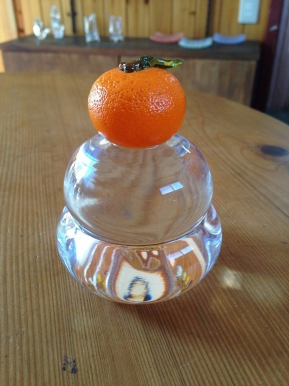 つぶつぶみかんの鏡餅 小 その他置物 ガラス工房 グラスタイム 通販