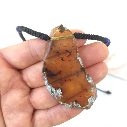 大人渋い 琥珀 メンズマクラメネックレス ネックレス・ペンダント El