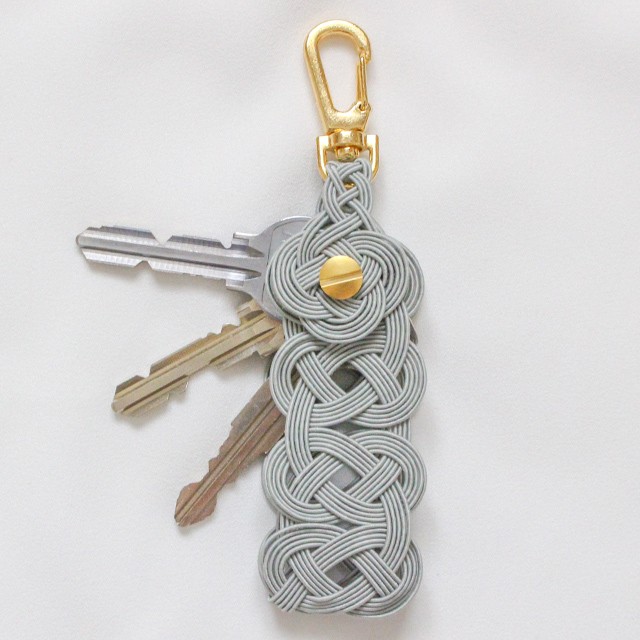 スマート回転収納 水引キーケース シルバーグレー