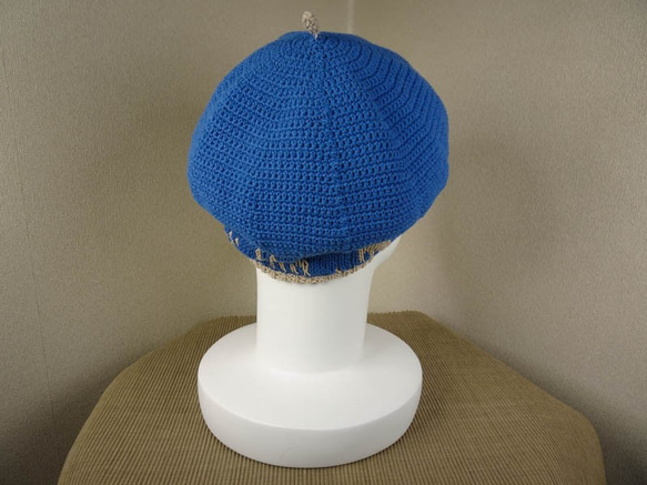 コットンのゆったりベレー帽（コバルトブルー×ライトベージュ） 4枚目の画像