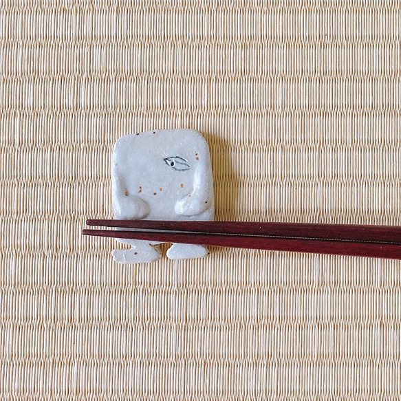 [聖誕禮物] 筷子擱在石膏牆上 妖怪陶器 第2張的照片