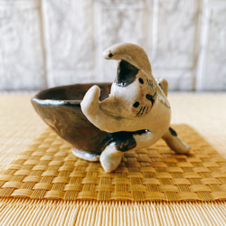 【父の日プレゼント】踊ってるつもりが柔軟体操になってる猫又の金杯お猪口 妖怪陶器 3枚目の画像