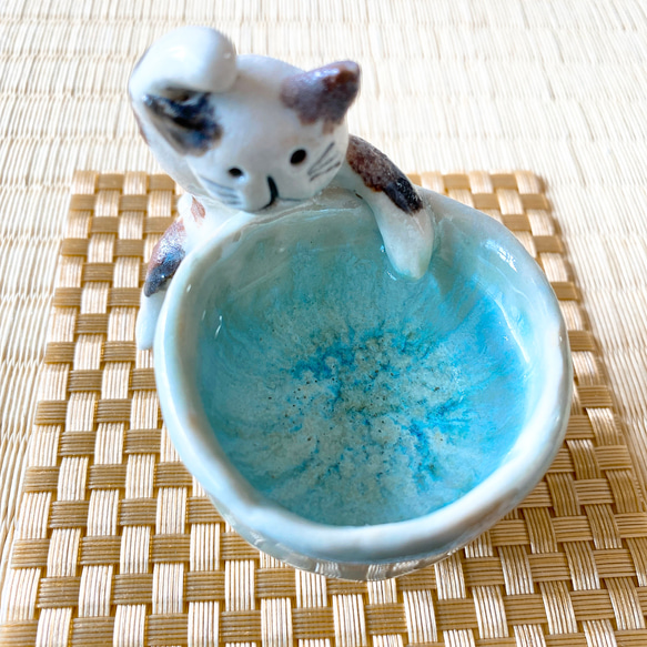 【敬老の日】ステップ踏んでる猫又のお猪口 妖怪陶器 3枚目の画像