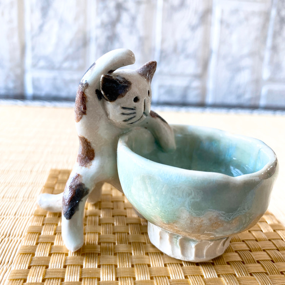 【敬老の日】ステップ踏んでる猫又のお猪口 妖怪陶器 4枚目の画像