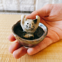 酒風呂サイコー！な猫又の金杯お猪口 妖怪陶器 おちょこ・ぐい呑み