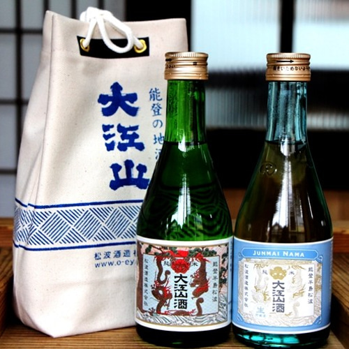 ギフトにも！【巾着袋入り】大江山 純米酒呑み比べ 300ml×2本 日本酒