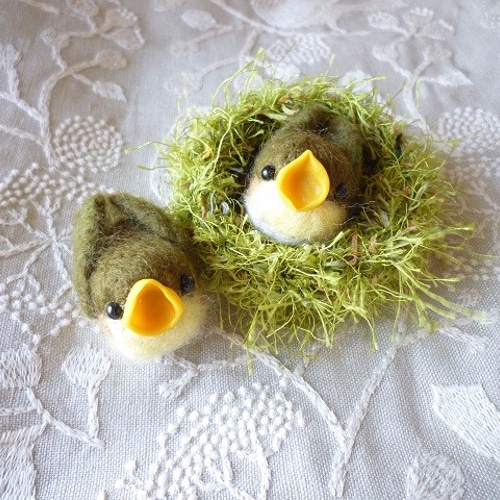 羊毛フェルト　野鳥　鳥　小鳥　オシドリ雛 オオルリ ほぼライフサイズ♪ 羊毛フェルト 受注作成 羊毛