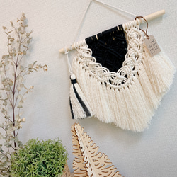 ハンドメイド☘️デニムリメイク　木製ウォールフック　引き揃え糸タッセル付 ハンドメイド☘️デニムリメイク 木製ウォールフック 引き揃え糸