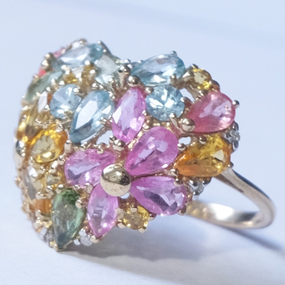 イギリス　ヴィンテージ　マーケットより　指輪　リング　ビンテージ　ゴールド　金　ピンク　ピンク　黄色　水色　ハート形