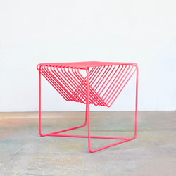 triangle side table rose pink 6枚目の画像