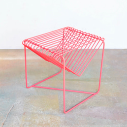 triangle side table rose pink 7枚目の画像