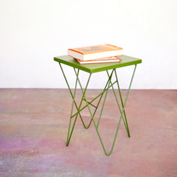 wire side table olive green 2枚目の画像