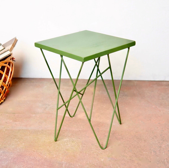 wire side table olive green 6枚目の画像