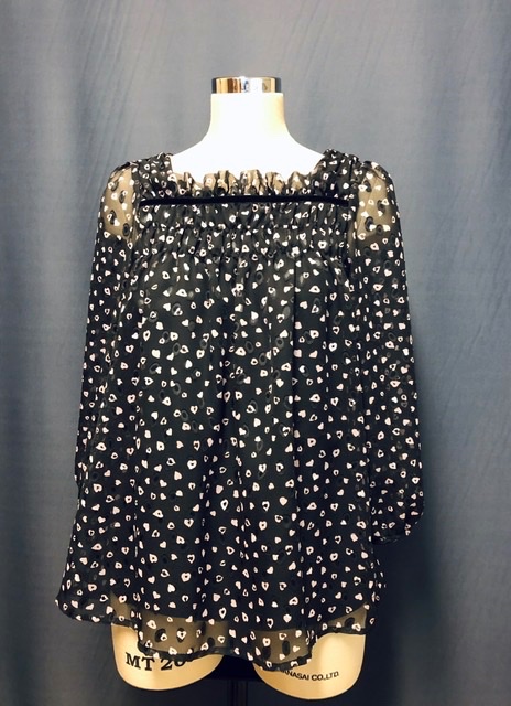 シフォンジャガードハート柄チュニック／黒×ピンク