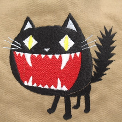 　 MZ刺繍デザイン　怒った猫　トートバッグ（Ｓ） 2枚目の画像