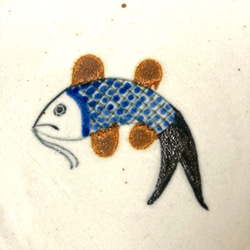 【SOLD OUT】トナラ焼のお魚絵皿◆手描き絵付け（中皿） 5枚目の画像