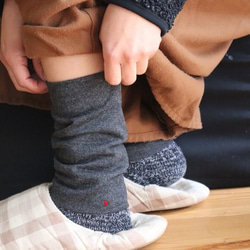 免費送貨 ✿ 冬季必備 ✿ 100% 優質羊毛 [觸感舒適的暖腿套，有 8 種顏色可供選擇] 非常適合作為禮物或犒賞自己 第1張的照片
