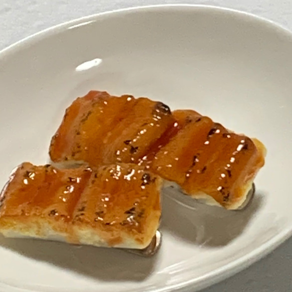 うなぎ蒲焼C ヘアクリップ　25ｇ　食品サンプル 1枚目の画像