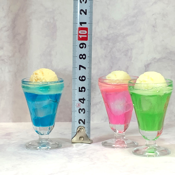 【純喫茶くりいま】ミニサイズクリームソーダ（グリーン）　食品サンプル　ミニチュア　65ｇ 3枚目の画像