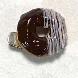 いちごチョコドーナツのヘアクリップ　35ｇ　食品サンプル 2枚目の画像