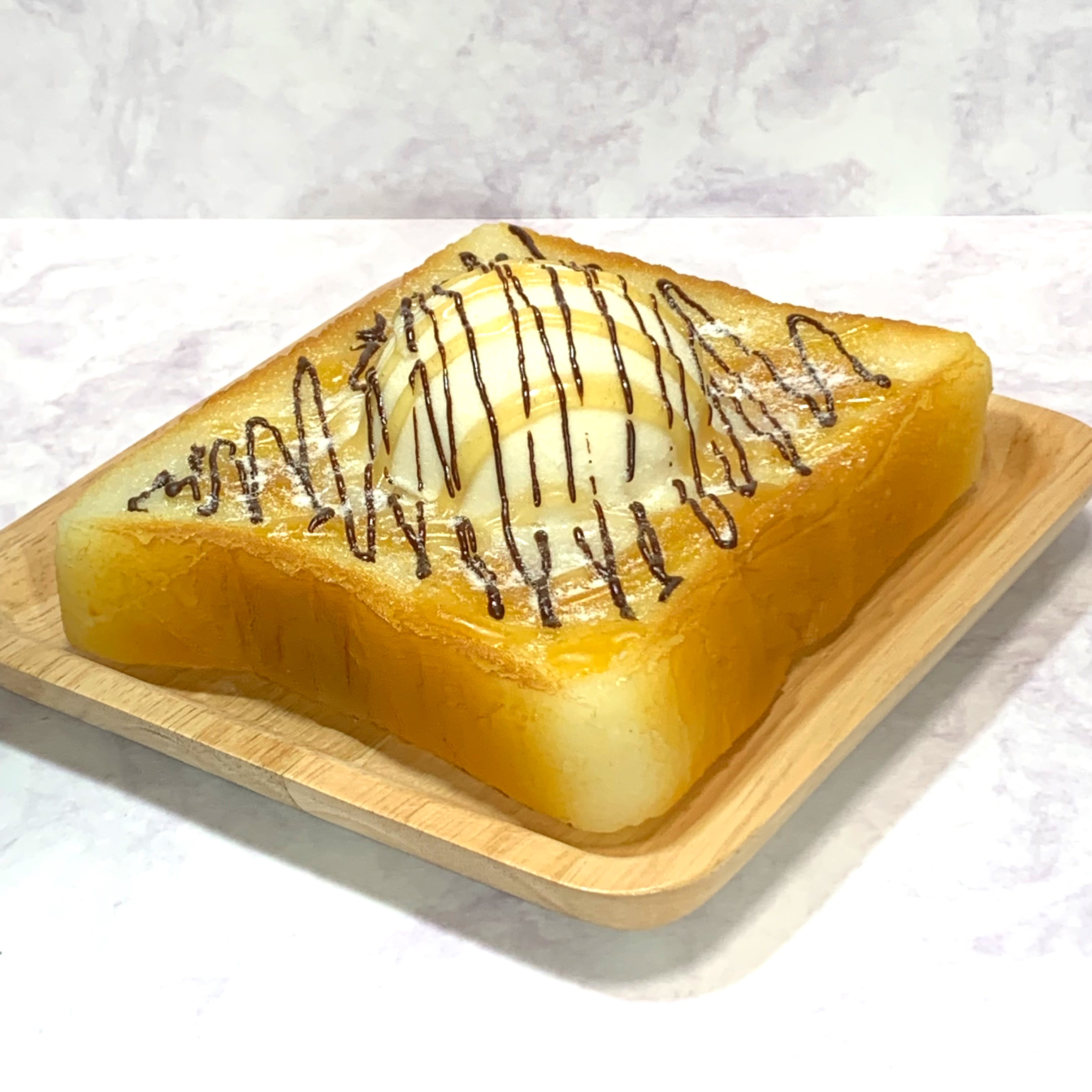 キャラメルハニートースト　食品サンプル　蝋サンプル　ケーキ　スイーツ　実物大