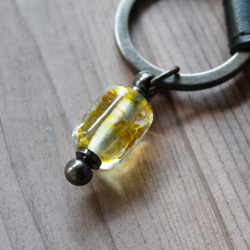 蜻蛉玉のキーホルダー（黄×橙）〈2020-52〉 3枚目の画像